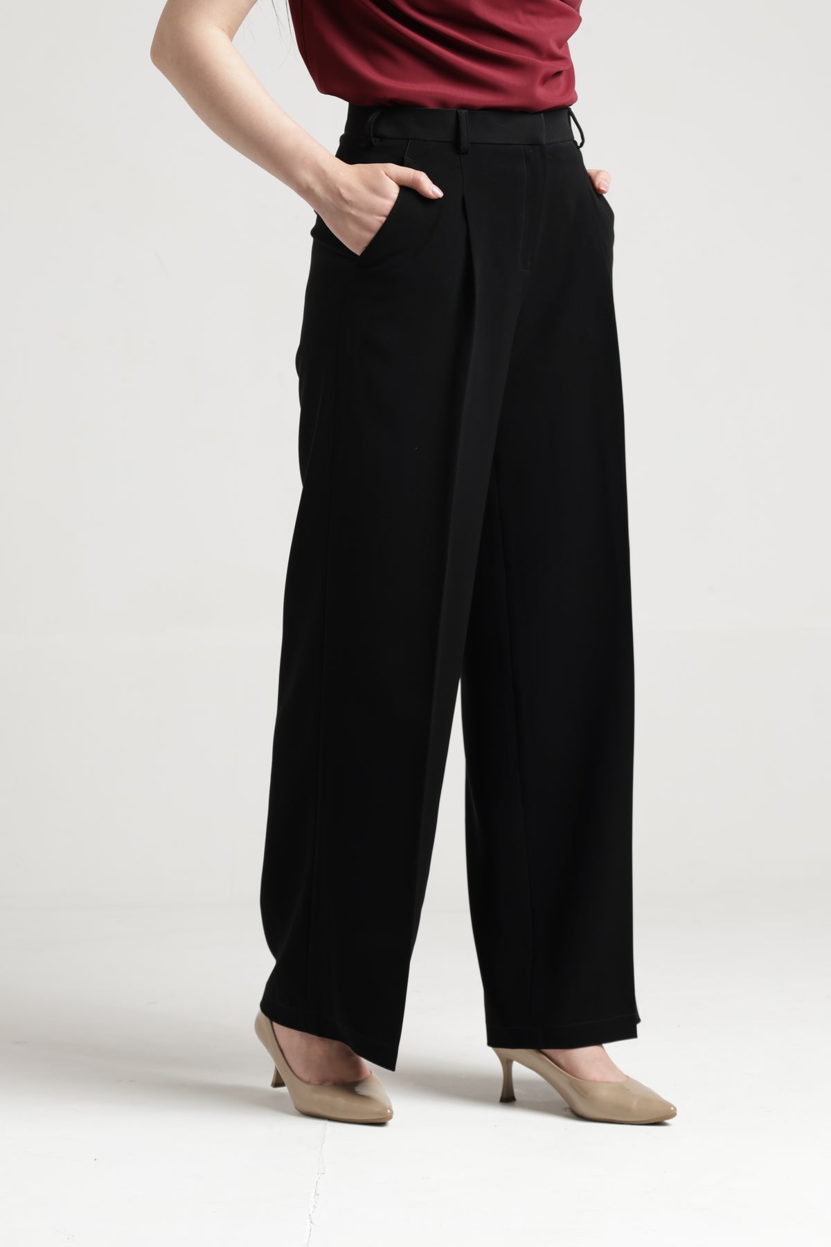Women Black Pleated Straight Leg Trousers