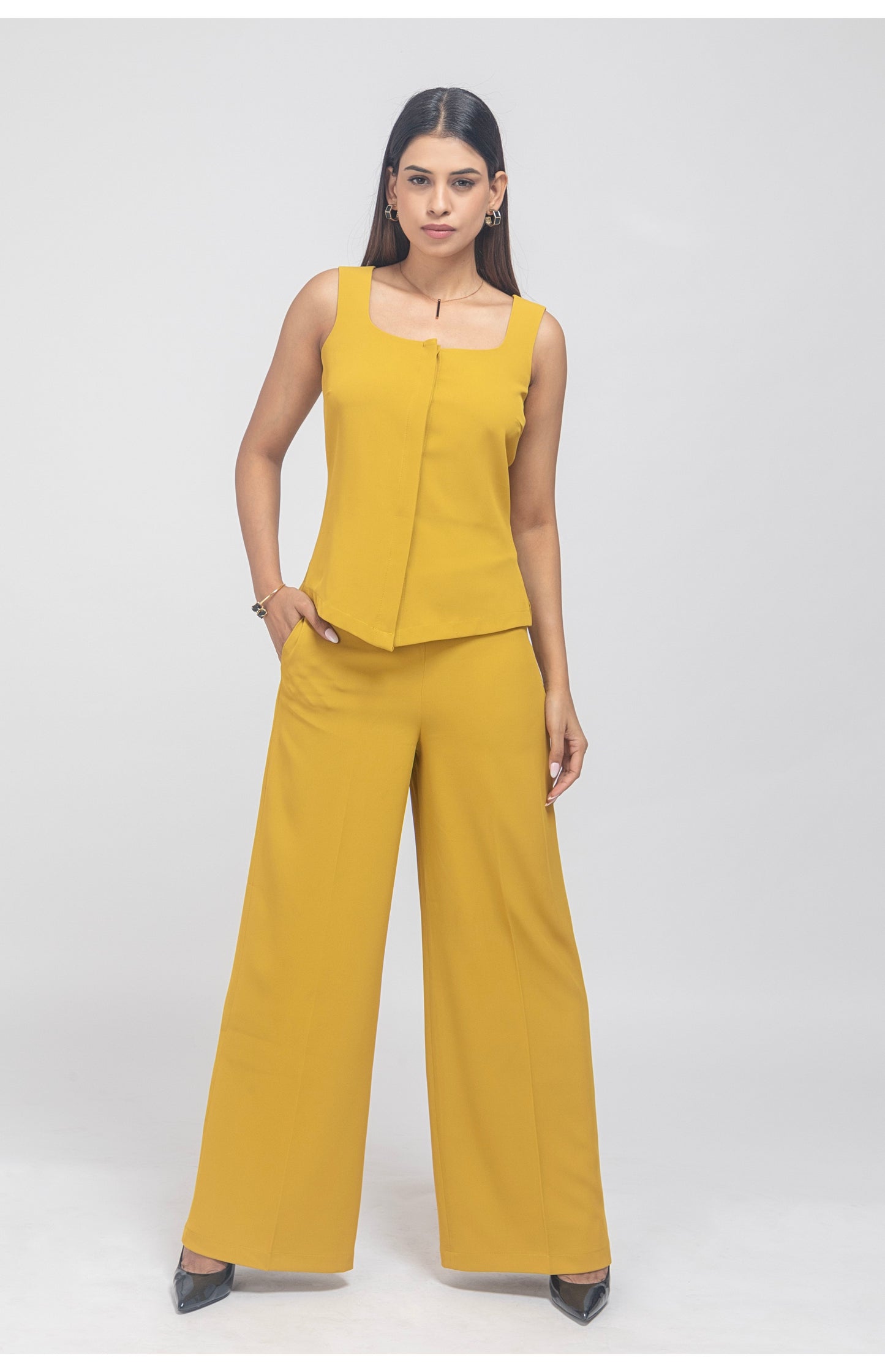 Sunshine Chic: Bumble bee Co-ord Set
