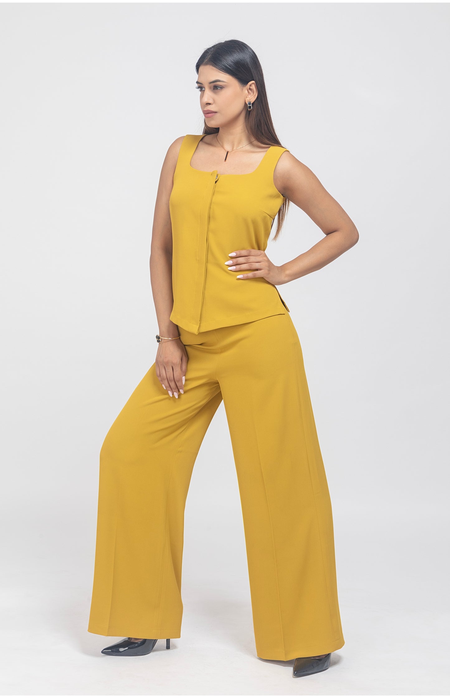 Sunshine Chic: Bumble bee Co-ord Set
