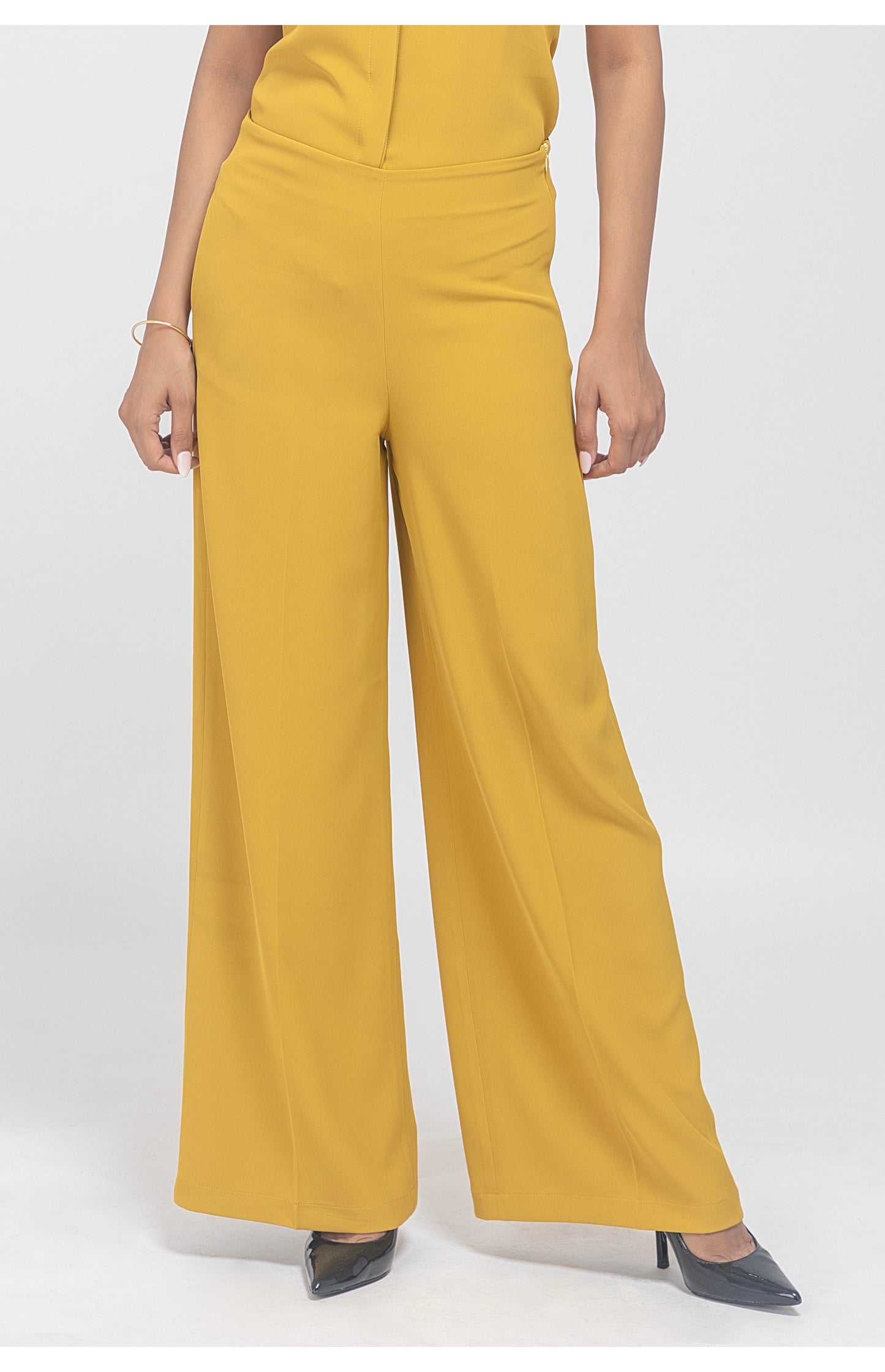 Sunshine Chic: Bumble bee Co-ord Set